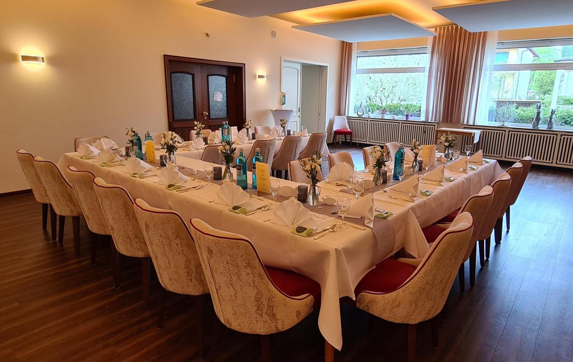 Hotel Hessischer Hof เมลซุงเงิน ภายนอก รูปภาพ