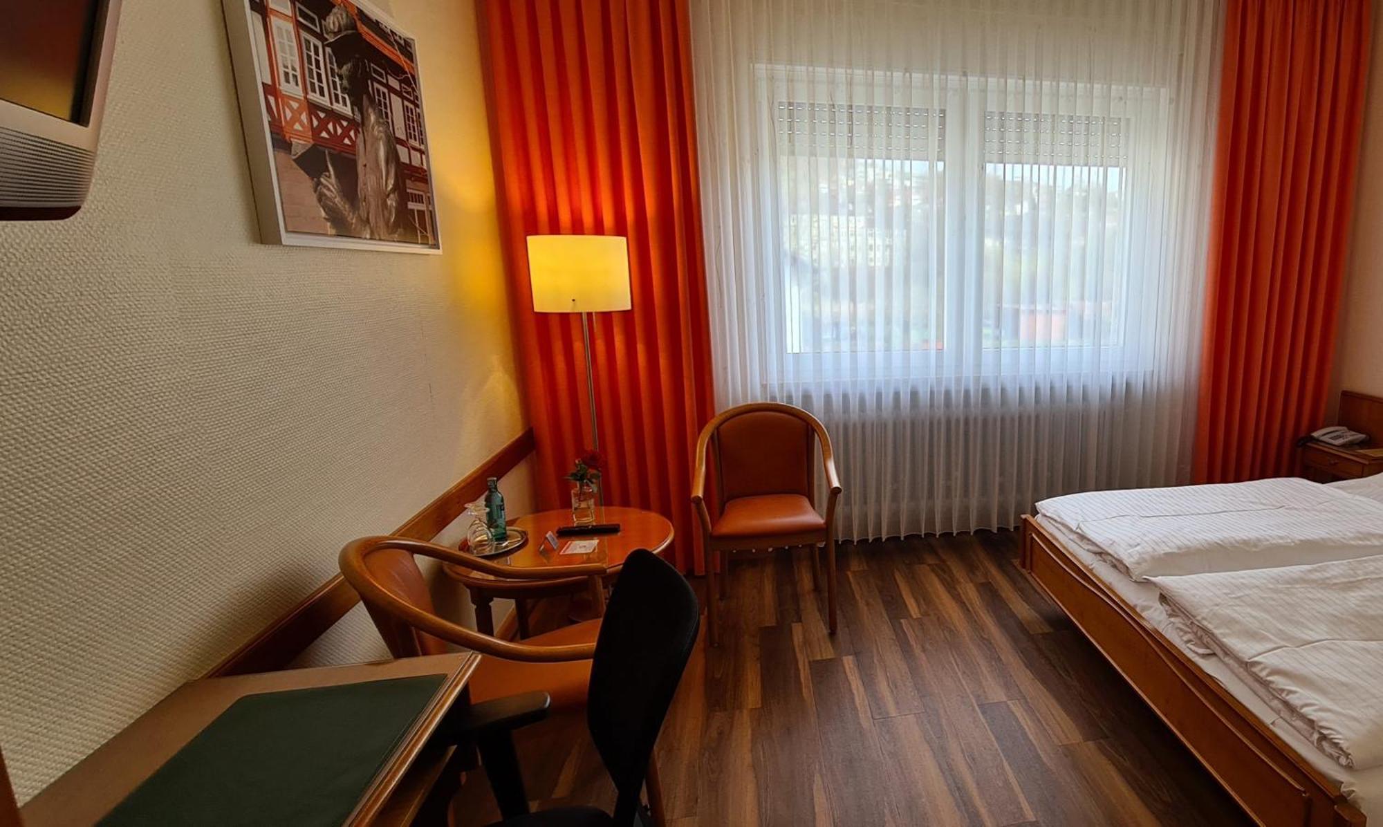 Hotel Hessischer Hof เมลซุงเงิน ภายนอก รูปภาพ