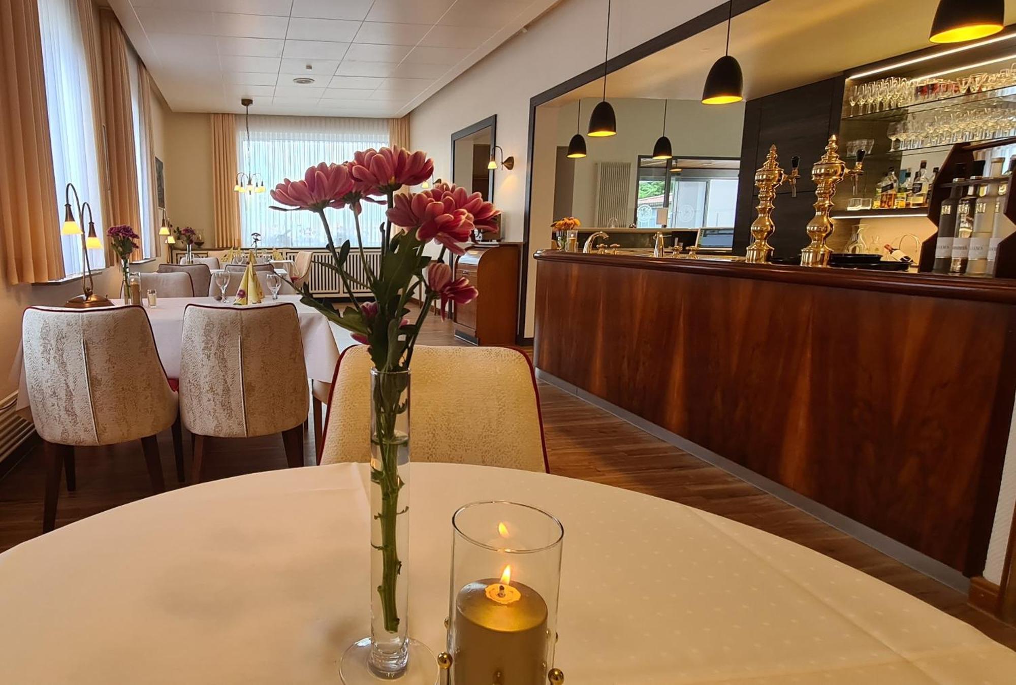 Hotel Hessischer Hof เมลซุงเงิน ภายนอก รูปภาพ
